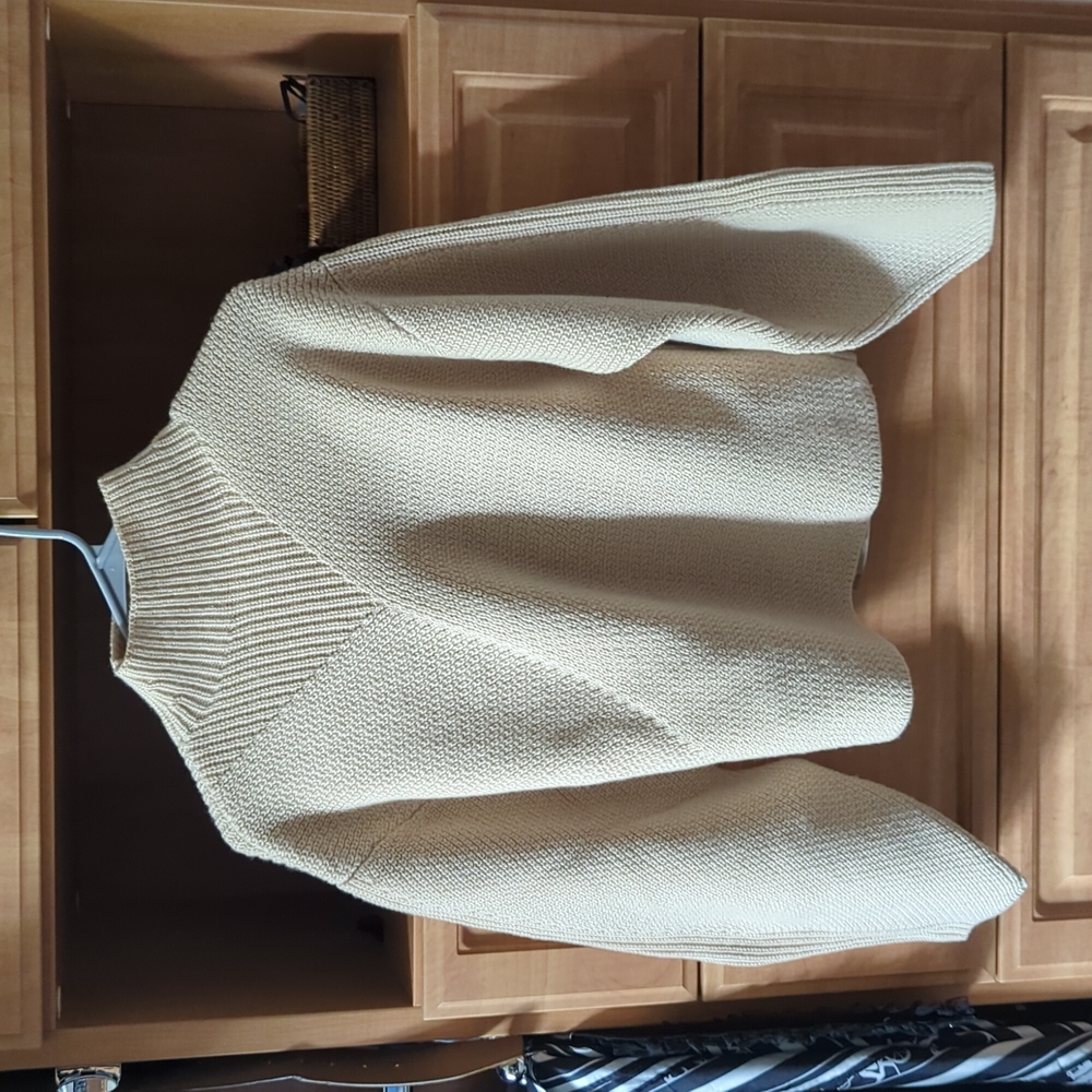 Mockneck sweater